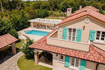 Charmante Villa Evita mit privatem Pool