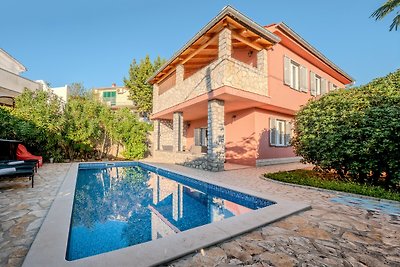 Villa Badi mit privatem Pool