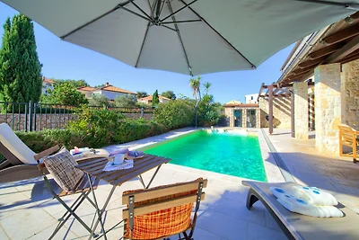 Villa Fina mit beheiztem Pool