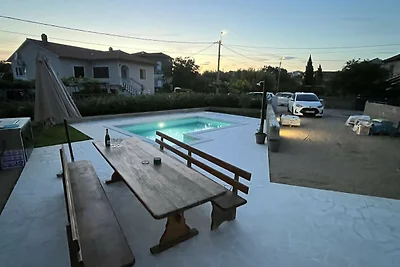 Ferienhaus Pietra mit privater Pool