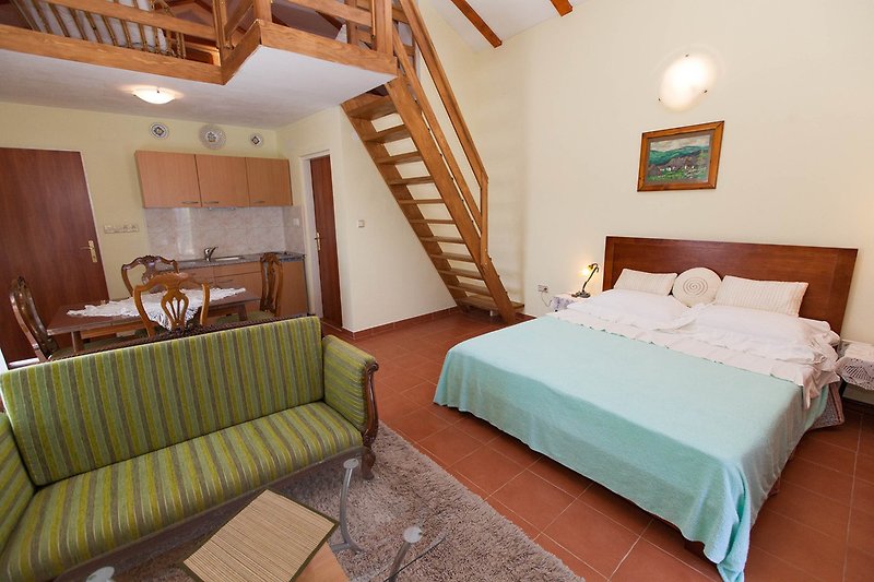 Schlafzimmer 3