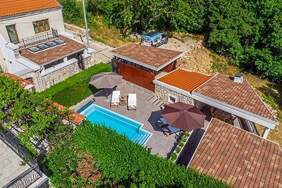 Villa Oblak