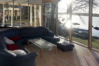 Falaboda --- Parel aan het Åsnen-meer