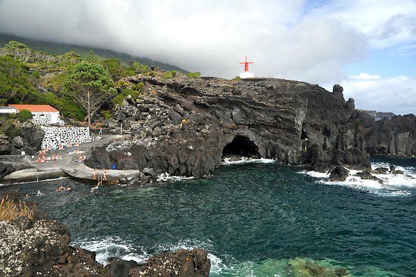 Azorenhaus am Atlantik in Urzelina - Firma Azorenhaus am Atlantik, Frau
