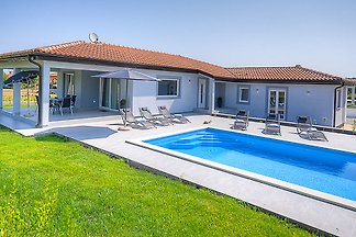 Villa Lovre
