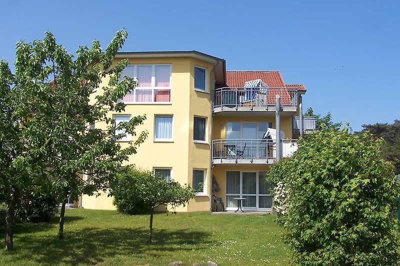 Appartementhaus Godewind im Grünen gelegen.