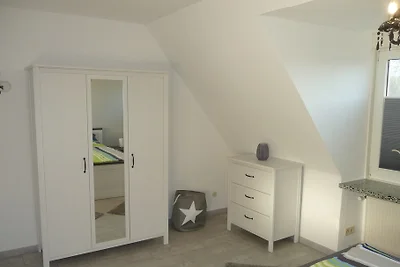VIDS10C15 - FeHaus 'Huus Oostsied'