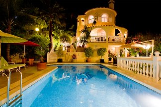 VILLA LAS CHICAS