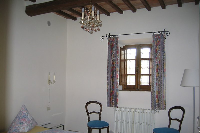 Holidayhome in Tuscana, bedrroom with 3 single beds ground floor, Ap.2