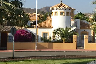 Casa Maravilla na an der Küste.