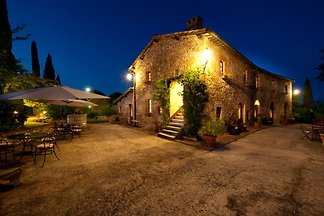 Zwei Zimmer (2 + 2) in Val d'Orcia