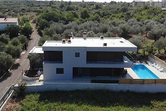 Brand New Villa - Last minute!!!!!!!!!!