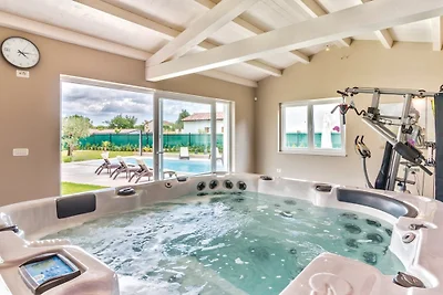 Villa San Kirin*****OLIVIEN