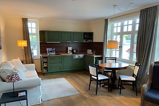 Villa Friedericia- Wohnung 3-Hochparterre...