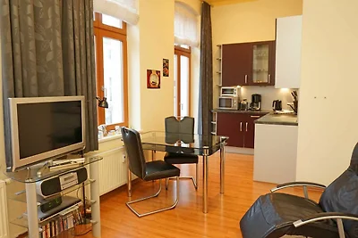 Kaisers vis à vis, Wohnung 5