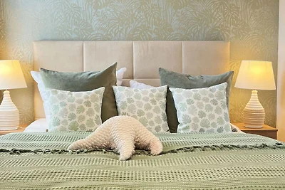 Bültenzeit mit WLAN, Parkplatz und Terrasse