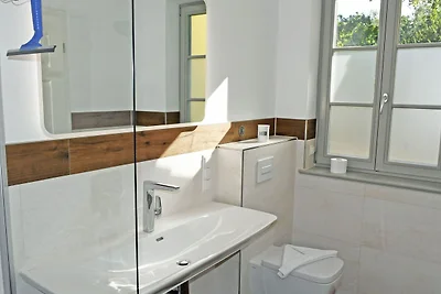 grosses Baaber Ferienhaushälfte mit Kamin und...