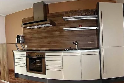 Erkerstube im Goldmelissenkleid 1