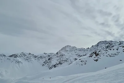 Budget FeWo D`Rock Arosa - nightlife lodge - ...