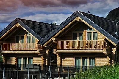 Yellowstone Lodge