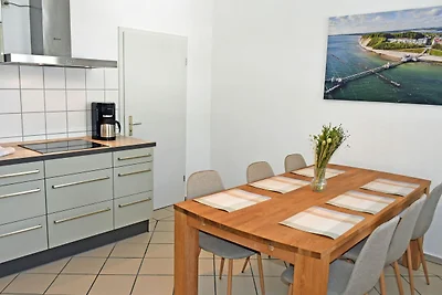 10 2-Raum-Ferienwohnung mit Balkon