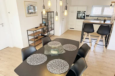 Fewo Ostseelauschen mit Gaskamin & Balkon