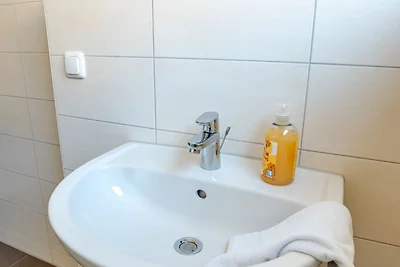 Einzelzimmer mit eigenem Flurbad / Ibergblick