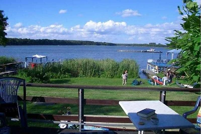 Ferienhaus direkt am Wasser