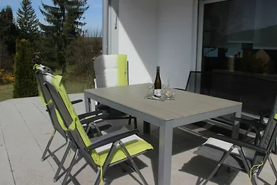Ferienhaus in ruhiger Lage mit Blick auf die ...