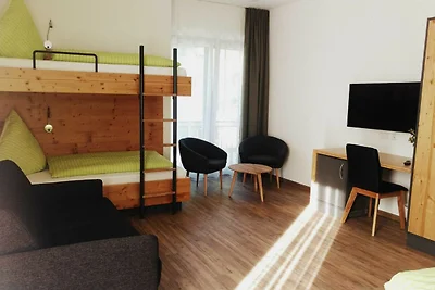 SUPERIOR-FAMILIEN-MEHRBETTZIMMER