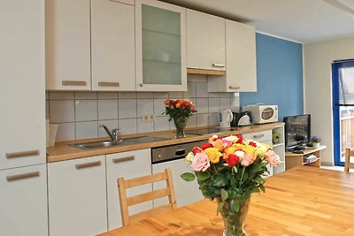 3 Raum Apartment mit Balkon