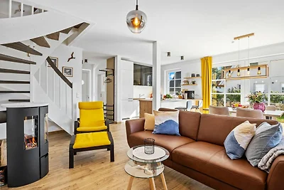 Reet-Haus XL mit 4 Schlafzimmern, Kamin und...