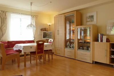 Ihre Fewo mit Kunst und Design mitten in...