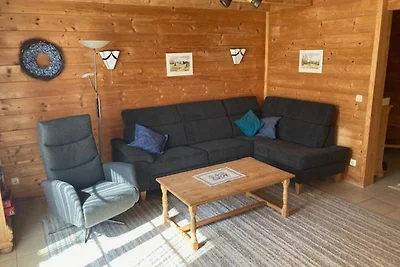 Ferienhaus in Holzbauweise mit grossem Garten...