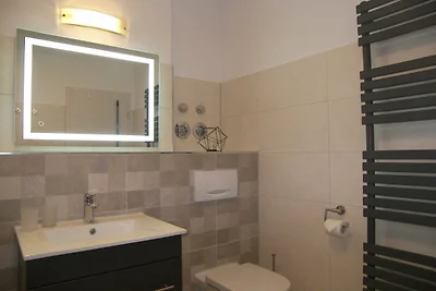 Ferienwohnung mit Terrasse und E- Auto...