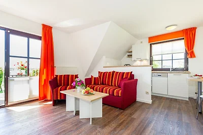 Appartement Lee mit Seeblick und Balkon (R)