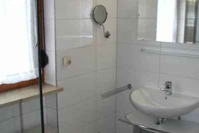 3-Raum-Ferienwohnung Baindtlehof , Dusche/WC,...