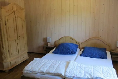 Ferienhaus neu renoviert mit 3 SZ und 3 Bäder...