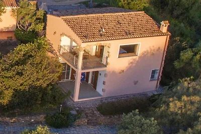 Komfortable Villa mit Pool und Meerblick - Nr...