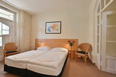 Strandnahe Ferienwohnung 01 Villa Celia 6...