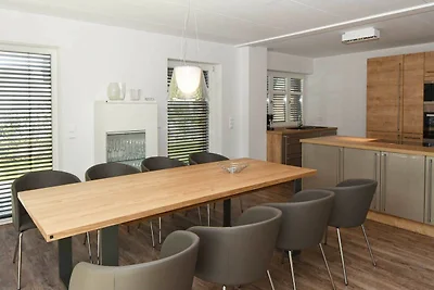 exklusive Reetdach Villa nur 500 Meter bis zu...