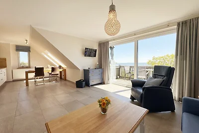 Ferienwohnung 04 mit Südbalkon und Meerblick