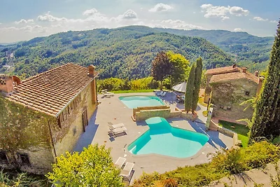 Casa Fuochi Prima mit Pool, Hund erlaubt und...
