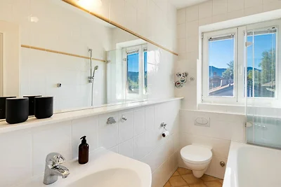 Tegernsee-Blick mit Bergblick