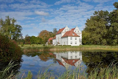 Herrenhaus - rechter Seitenflügel - Wohnung 1