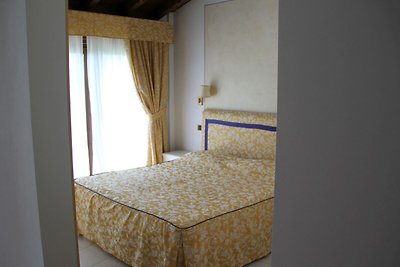Holiday flat family holiday Padenghe sul Garda