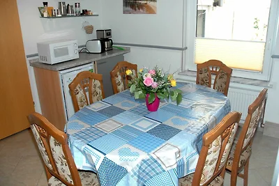 3-Zi.-Fewo, Stadtmitte, 75m², 1 - 5 Pers.