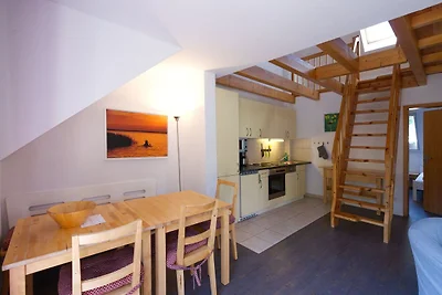 2-Raum-Ferienwohnung, 6 Personen, Balkon, OG...