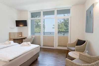 Zimmer mit Balkon Neubau