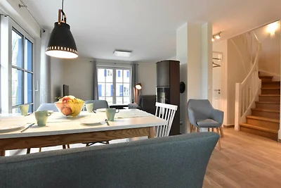 XL 8-Raum-Ferienhaus mit Kamin (max.